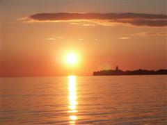 Toller Oranger Sonnenuntergang in Kroatien