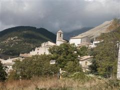 Kleiner Ort im Hinterland der Provence